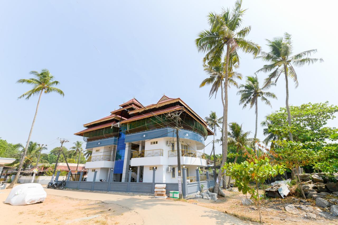 Oyo 11891 Amare Beach Resorts Alappuzha Екстер'єр фото