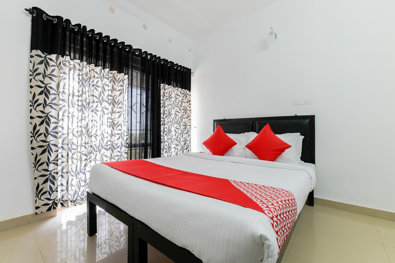 Oyo 11891 Amare Beach Resorts Alappuzha Екстер'єр фото