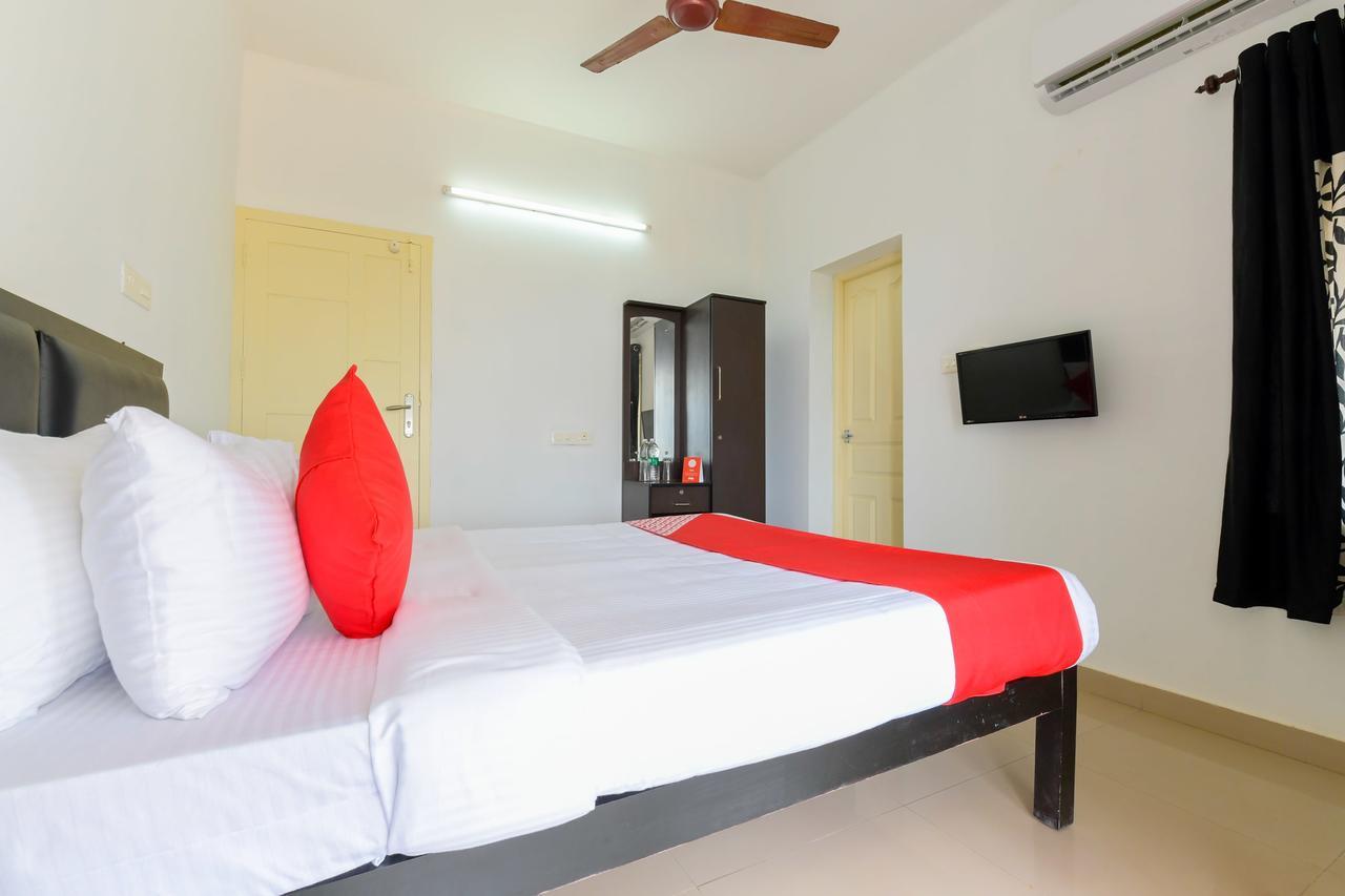 Oyo 11891 Amare Beach Resorts Alappuzha Екстер'єр фото