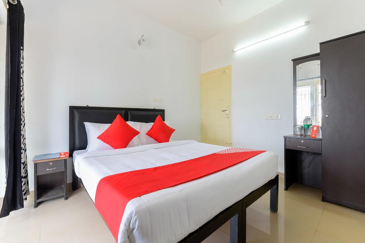 Oyo 11891 Amare Beach Resorts Alappuzha Екстер'єр фото